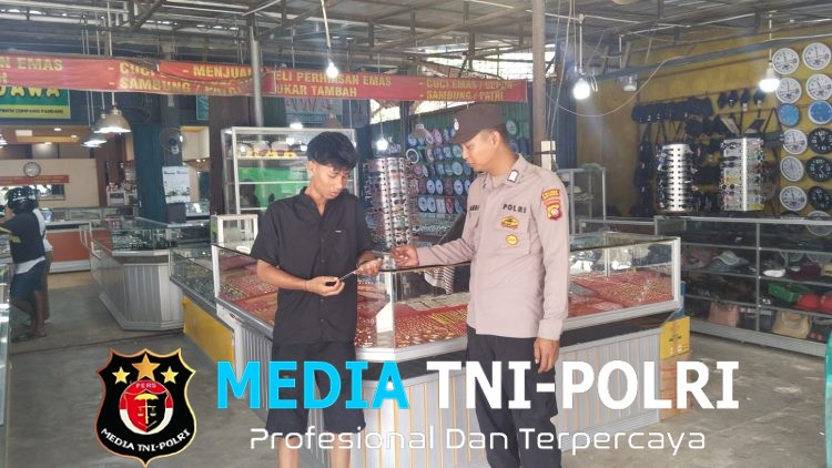 Antisipasi Kriminalitas, Polsek Sungai Tebelian Sambangi Toko Emas Saat Patroli