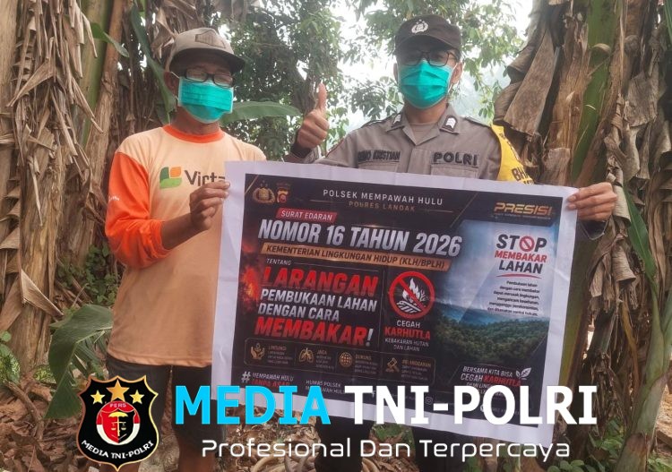 Cegah Karhutla di Kecamatan Sompak, Bhabinkamtibmas Sampaikan Pesan Kamtibmas kepada Petani