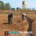 Dukung Ketahanan Pangan Nasional, Babinsa Selorejo Dampingi Petani Siapkan Lahan Tanam Jagung di Desa Boro