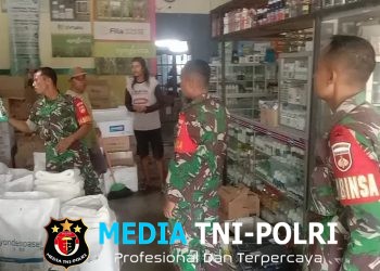 Babinsa Plupuh Cek Stok Pupuk, Pastikan Kebutuhan Petani Terpenuhi