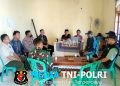 Polsek Kedungwaringin Kawal Persiapan Pengundian Nomor Urut Calon Kades Karangharum, Sepakati Pilkades Aman dan Tertib