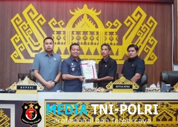 Bupati Pringsewu Riyanto Pamungkas Sampaikan Rancangan Perubahan APBD