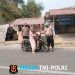 Polsek Cibarusah Bagikan 100 Masker kepada Pengguna Jalan Antisipasi Dampak Abu Vulkanik Anak Krakatau