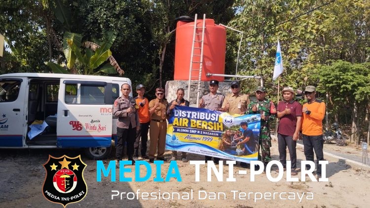 Babinsa Krisis Air Bersih, Alumni SMPN 2 Masaran Kirim 10 Ribu Liter Air ke Warga Srawung