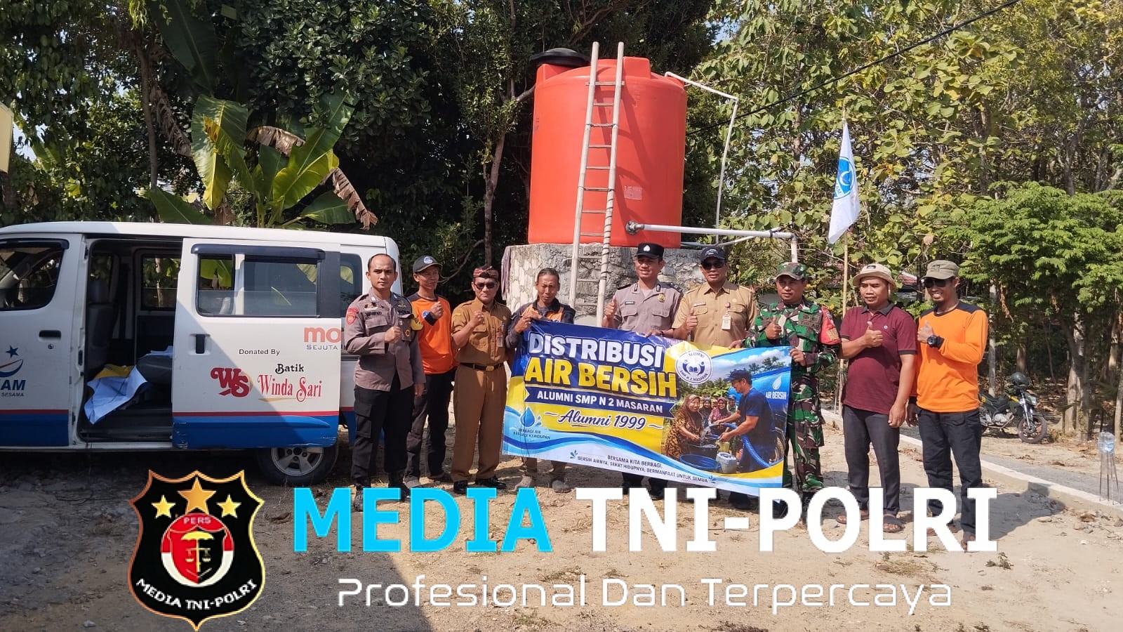 Babinsa Krisis Air Bersih, Alumni SMPN 2 Masaran Kirim 10 Ribu Liter Air ke Warga Srawung