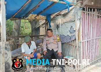 Polsek Kedungwaringin Sambangi Warga Karangmekar, Ajak Aktif Jaga Kamtibmas