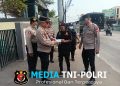 Polsek Babelan Bagikan 150 Masker kepada Masyarakat Antisipasi Dampak Abu Vulkanik