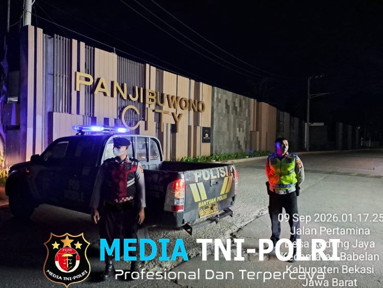 Jaga Jakarta Jaga Bekasi, Polsek Babelan Patroli Biru Antisipasi 3C di Jalan Raya Pertamina