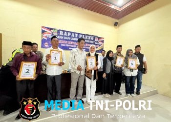 Polsek Pebayuran Amankan Rapat Pleno Penetapan dan Pengundian Nomor Urut Calon Kepala Desa Sumbersari