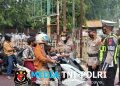 Polda Sumbar Bagikan Masker kepada Masyarakat sebagai Wujud Kepedulian terhadap Kesehatan Publik