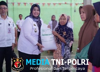 Pemkab Pringsewu Salurkan Bantuan 21,63 Tom Beras Kepada Masyarakat Banyuwangi