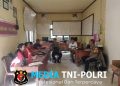 Bhabinkamtibmas Polsek Menyuke Berikan Sosialisasi Pencegahan Kebakaran Hutan dan Lahan Di Desa Angkaras