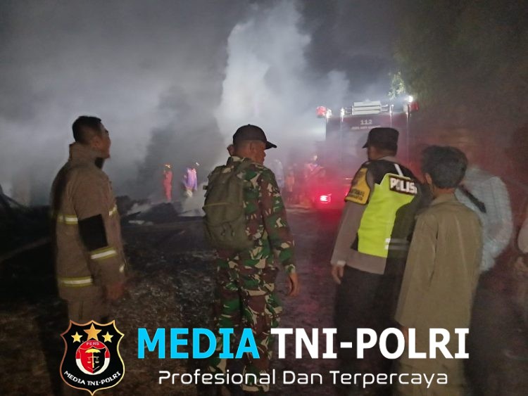 Polsek Kawunganten Gerak Cepat Tangani Kebakaran Tempat Penyulingan Kayu Putih