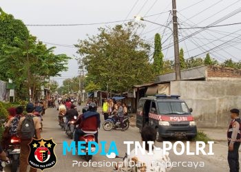 Polsek Pebayuran Gelar Yanmas Gatur Lalin Pagi, Berikan Kenyamanan bagi Pengguna Jalan