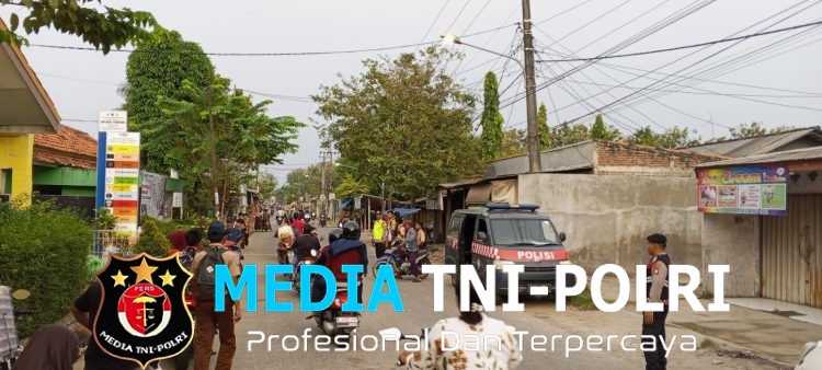Polsek Pebayuran Gelar Yanmas Gatur Lalin Pagi, Berikan Kenyamanan bagi Pengguna Jalan