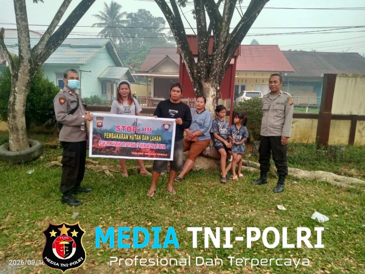 STOP KARHUTLA! Polisi Sengah Temila Sisipkan Pesan Pencegahan Saat Patroli Siang