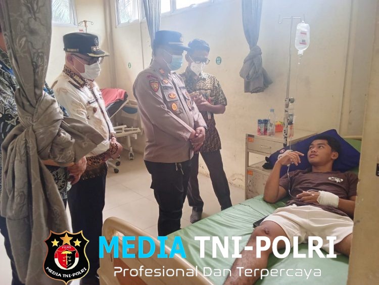 Cek Kondisi Pasien ISPA, Forkopimcam Sengah Temila Pastikan Pelayanan Kesehatan di Puskesmas Pahauman Berjalan Optimal