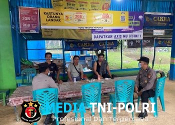 Kabut Asap Mengintai, Polsek Ngabang Tak Tinggal Diam Warga Diimbau Pakai Masker dan Waspada Karhutla