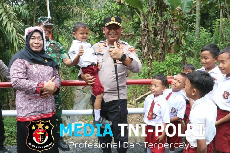 Wujud Nyata Kepedulian Polri, Polres Simalungun Resmikan Jembatan Kolam Merah Putih di Naga Dolok