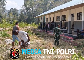 Perkuat Sinergi Pendidikan, Pos Kramongmongga Satgas Yonif 147/KGJ Gelar Karya Bhakti di SMA 1 Henggi Distrik Kramongmongga