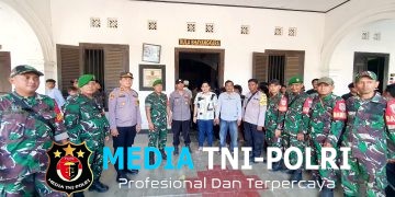 Polsek Pebayuran Berikan Pelayanan Keamanan Nobar Persija vs Persib Bersama Viking