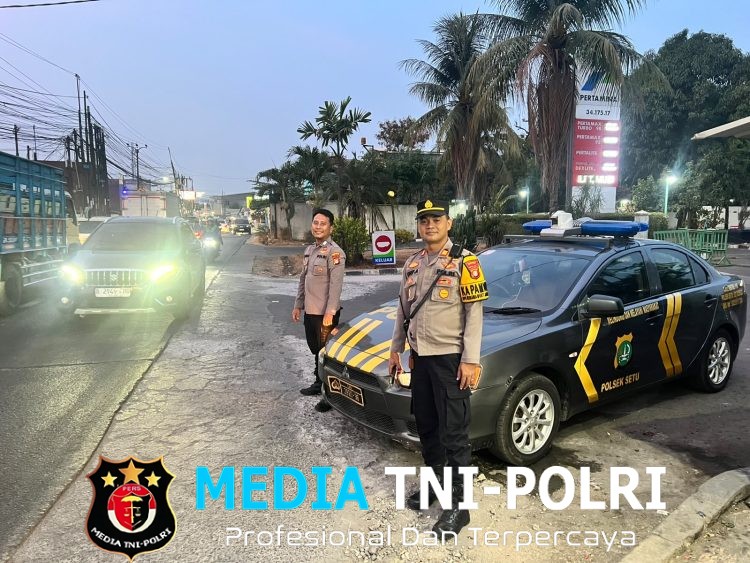 Polsek Setu Pelayanan Pengamanan Jalur Kepulangan Suporter Usai Nobar Persija vs Persib