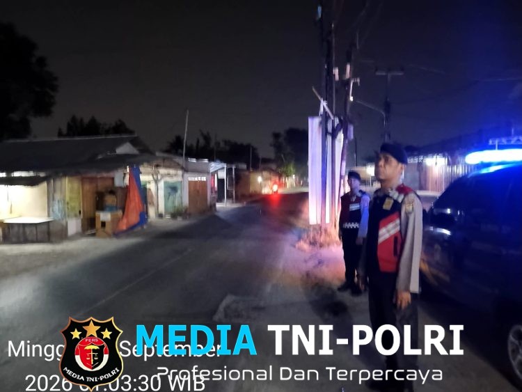 Polsek Tambelang Gelar Patroli Biru, Antisipasi Gangguan Kamtibmas di Jam Rawan