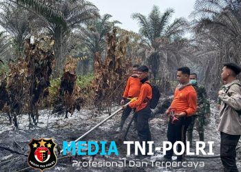 Polres Landak Uji Coba X-Fire untuk Padamkan Karhutla di Lahan Gambut