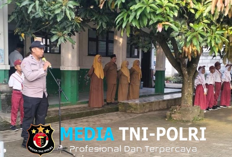 Police Go to School, Bhabinkamtibmas Polsek Cikarang Pusat Ajak Pelajar Rajin Belajar dan Cegah Bullying