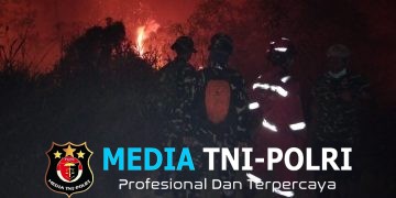 Tak Kenal Lelah, Tim Gabungan Lakukan Pemadaman Karhutla di Desa Sungai Rambutan, Indralaya Utara
