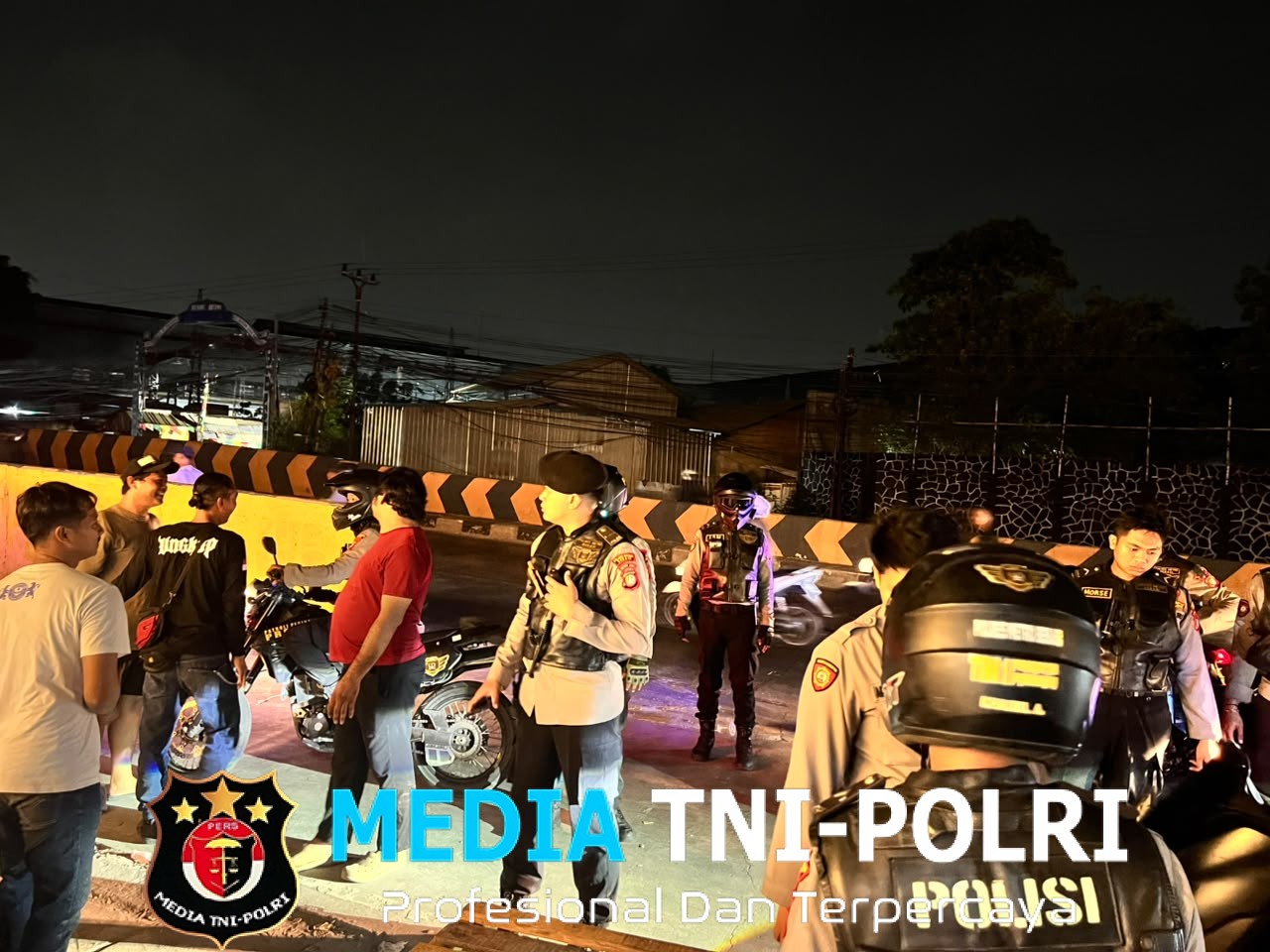 Sat Samapta Polres Metro Bekasi Gelar Patroli Mobile, Jaga Kondusivitas Pasca Pemungutan Suara Pilkades