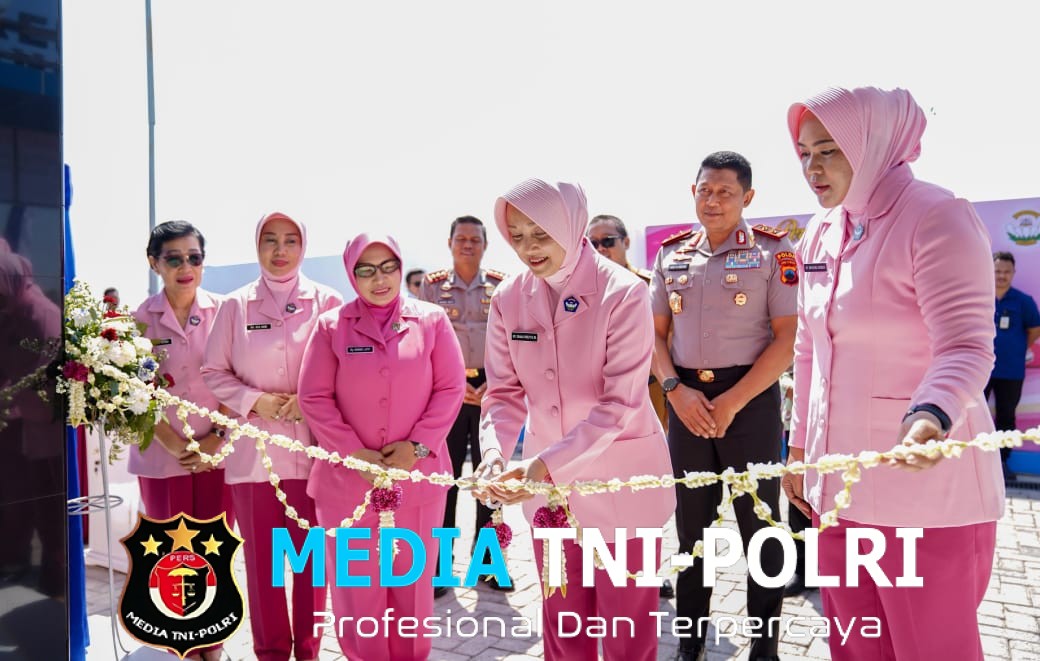 Ketua Yayasan Kemala Bhayangkari Jateng Resmikan Mushola Pelita Kemala, Dorong Pendidikan Berkarakter di SMP Bhayangkari Karanganyar