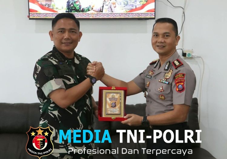 Kapolres Simalungun Jalin Silaturahmi dan Perkuat Sinergitas TNI-Polri di Mako Brigif TP 036/Harajaon Marpitu