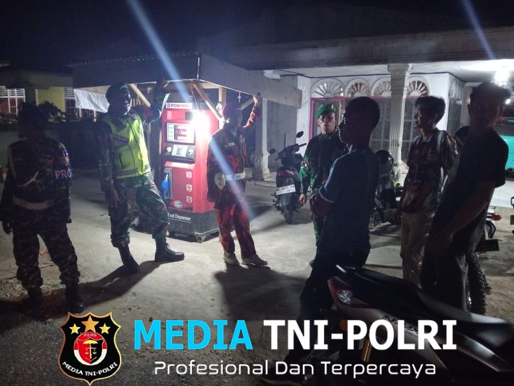 Patroli Malam dan Komsos Koramil 420-08/Tabir, TNI Bersama Masyarakat Jaga Keamanan Wilayah