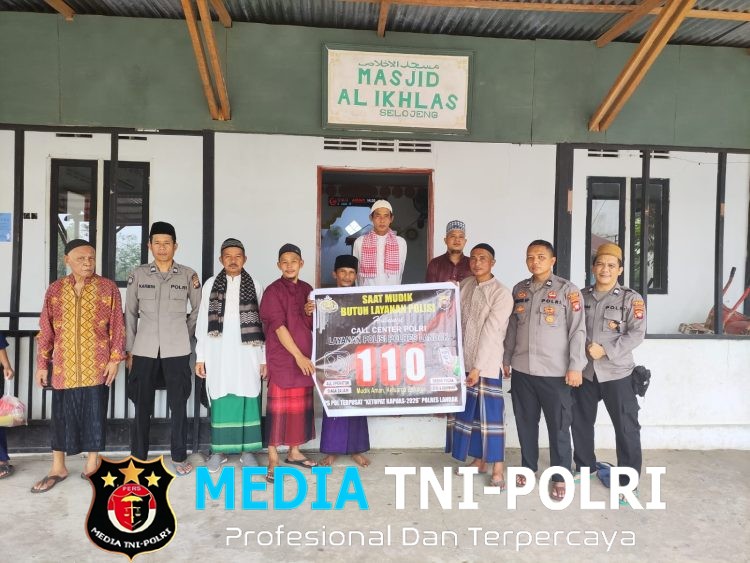 Sat Binmas Polres Landak Sampaikan Himbauan Kamtibmas dan Cegah Karhutla di Masjid Al Ikhlas