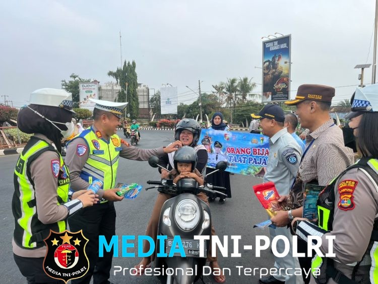 Satlantas Polres Lampung Utara Sosialisasikan Keringanan Pajak Kendaraan kepada Masyarakat