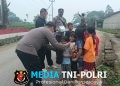 Perkuat Sinergitas Cegah Karhutla Kapolsek Mempawah Hulu Cek Posko dan Bagikan Masker Kepada Masyarakat
