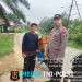 Di Tengah Patroli Siang, Polisi Air Besar Sapa Penjual Ikan dan Ingatkan Pentingnya Kewaspadaan