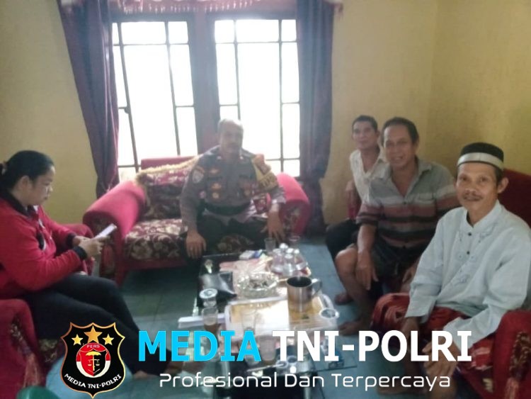 Ketahanan Pangan dan Kejahatan Jadi Sorotan, Kapolsek Sebangki Bersama Camat Sambangi Tokoh Masyarakat