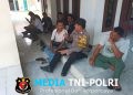 Pasca Pilkades, Bhabinkamtibmas Karang Segar Laksanakan Cooling System kepada Warga