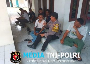 Pasca Pilkades, Bhabinkamtibmas Karang Segar Laksanakan Cooling System kepada Warga