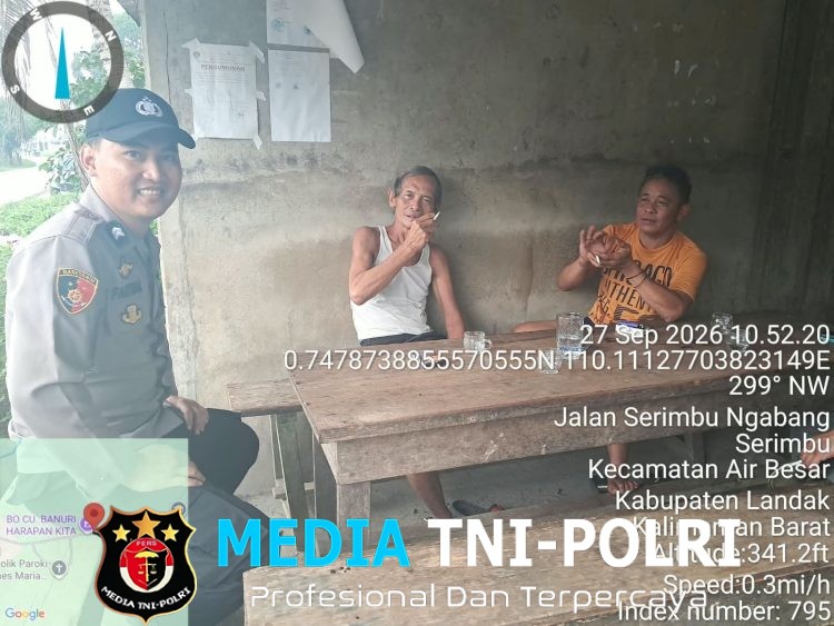 Tak Kenal Hari Libur, Polisi Air Besar Patroli Siang Sambil Sapa dan Ingatkan Warga