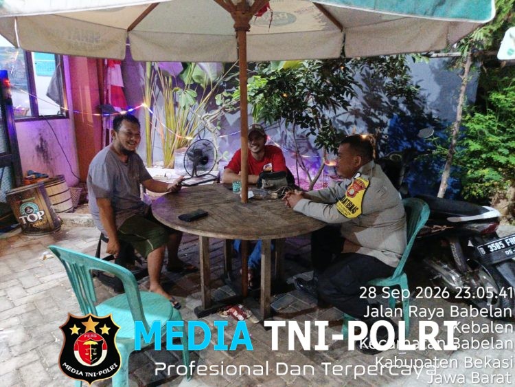 Jaga Jakarta Jaga Bekasi, Bhabinkamtibmas Babelan Ajak Warga Kebalen Aktifkan Kembali Poskamling