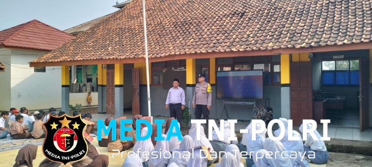 Polisi Bapak Asuh Sambangi SMA Alkamal, Ajak Pelajar Disiplin dan Jauhi Tawuran