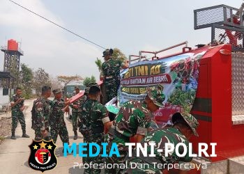 Kodim 0808/Blitar Salurkan Bantuan Air Bersih Untuk Warga Sumberagung Panggungrejo