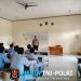 Polisi Pendamping Kelas SMKN 1 Tarumajaya Cek Kehadiran Siswa dan Beri Himbauan Kamtibmas