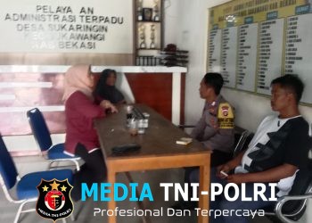 Bhabinkamtibmas Desa Sukaringin Sambangi Warga, Ajak Jaga Komunikasi dan Kamtibmas