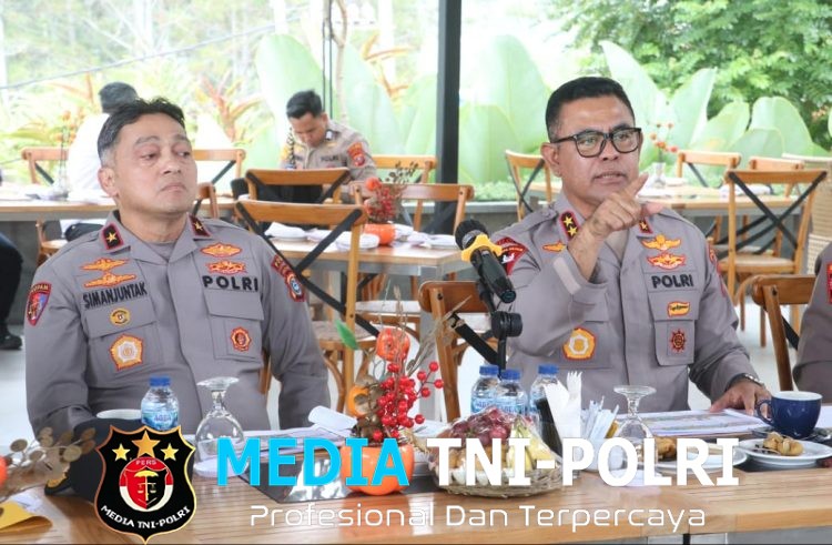 Kapolres Menerima Kunker Kapolda Sumut Gelar Anev Monitoring Siskamtibmas Lahan dan Perkebunan di Simalungun, Polres Diminta Tegas dan Humanis