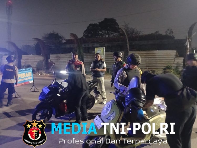 Polsek Babelan Gelar Patroli Mobile Gabungan TNI-Polri, Antisipasi 3C dan Tawuran