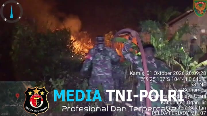 Gerak Cepat Babinsa Koramil 402-07/Indralaya Selamatkan Rumah Warga dari Kobaran Api